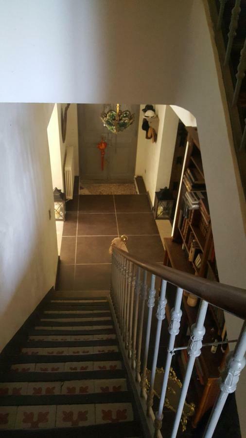 Hotel Manoir en Crau à Arles Extérieur photo