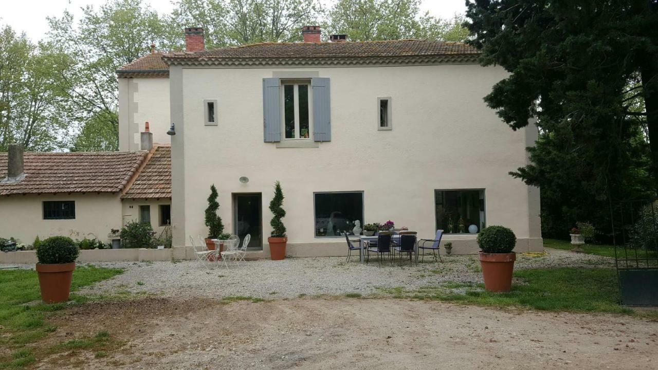 Hotel Manoir en Crau à Arles Extérieur photo
